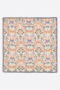 Chal flores y marco logos vainilla