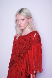 Chal trenzado flecos rojo