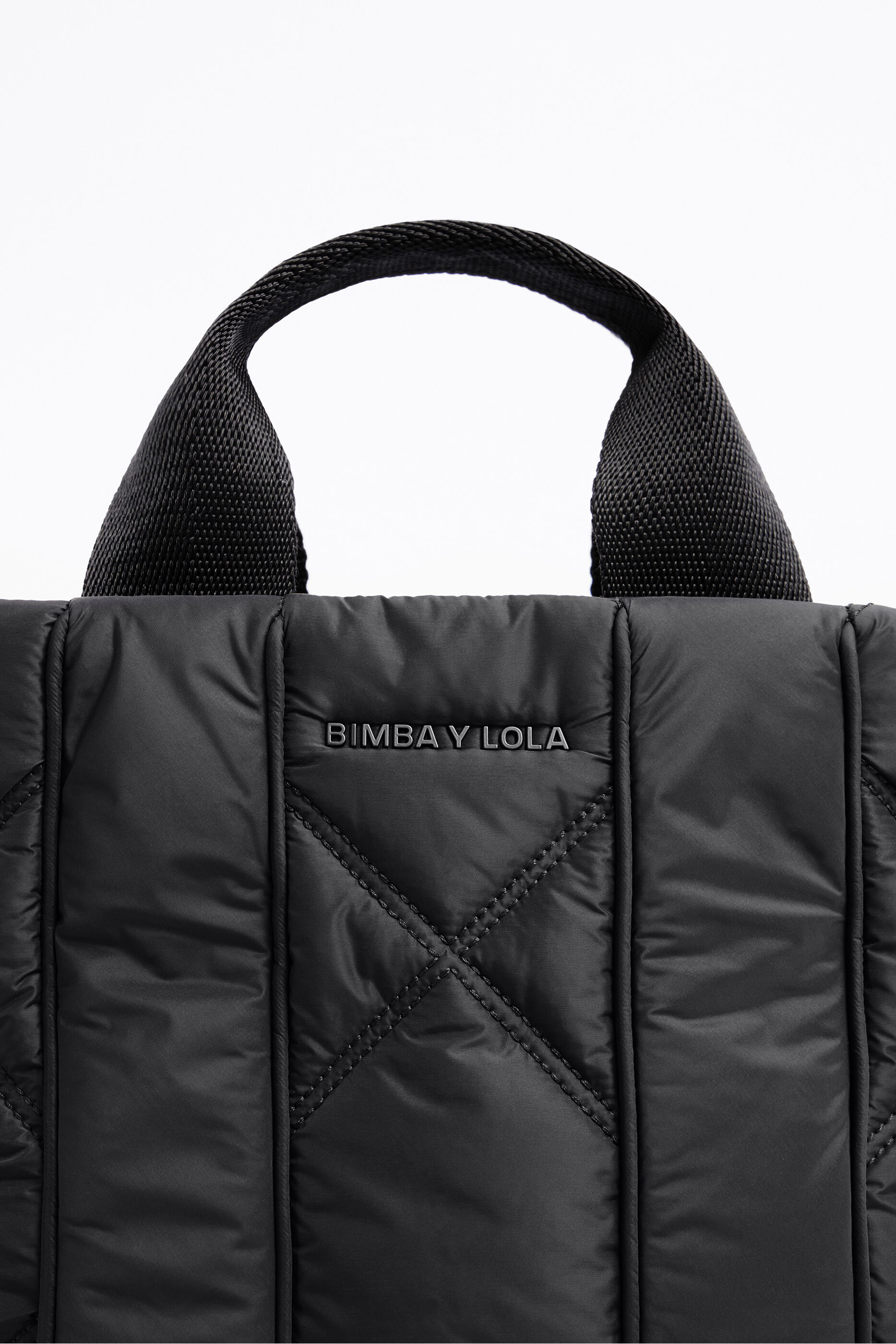 Bolso shopper S nylon acolchado negro