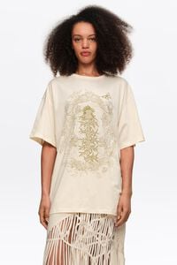 Camiseta con logo en relieve a contraste marfil