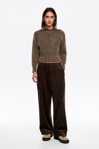 Pantal&oacute;n jogger pana marr&oacute;n oscuro