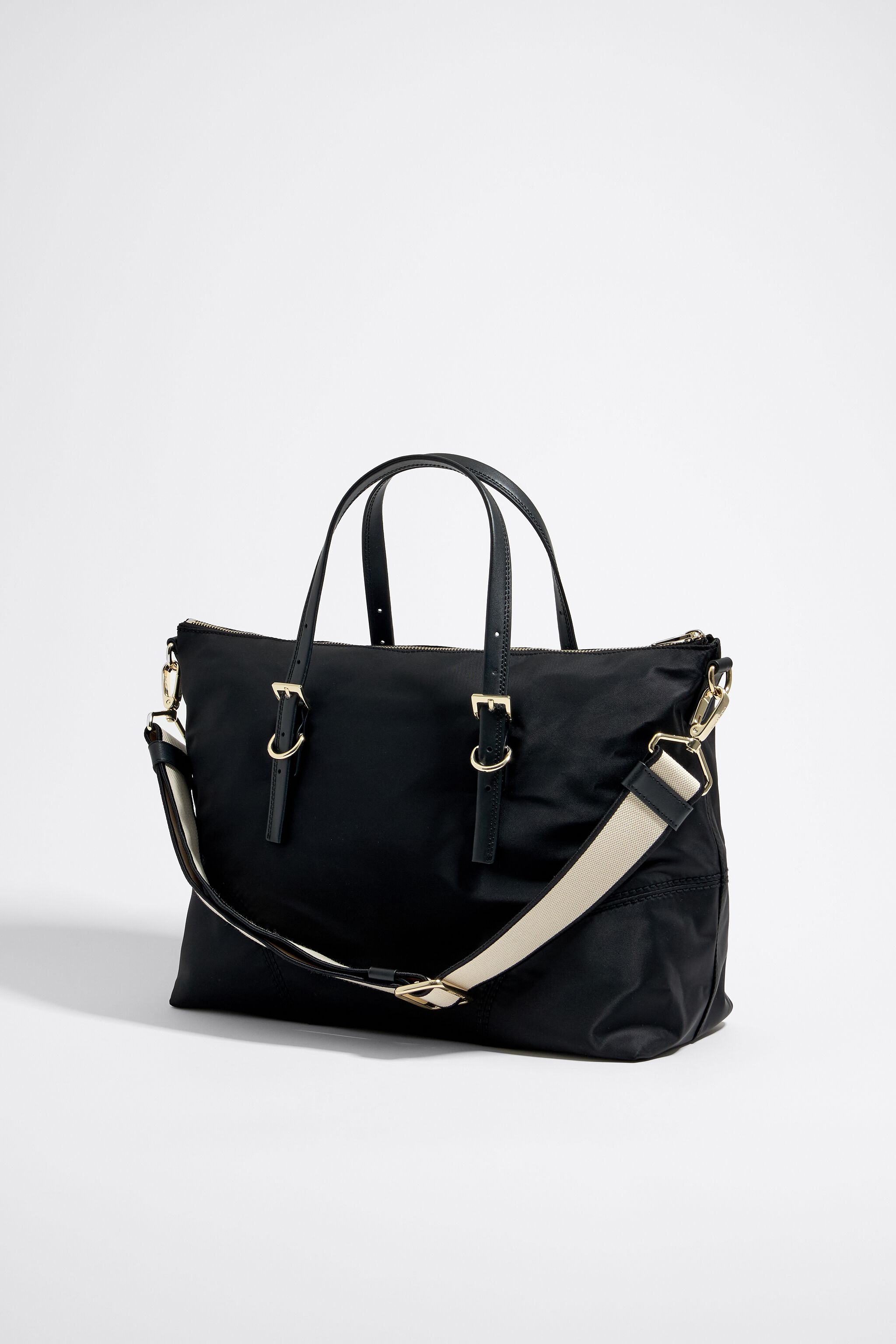 Bolso negro nylon bimba y lola on sale