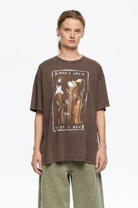 Camiseta maxi larga logo flores marrón claro Camiseta maxi larga logo flores marrón claro