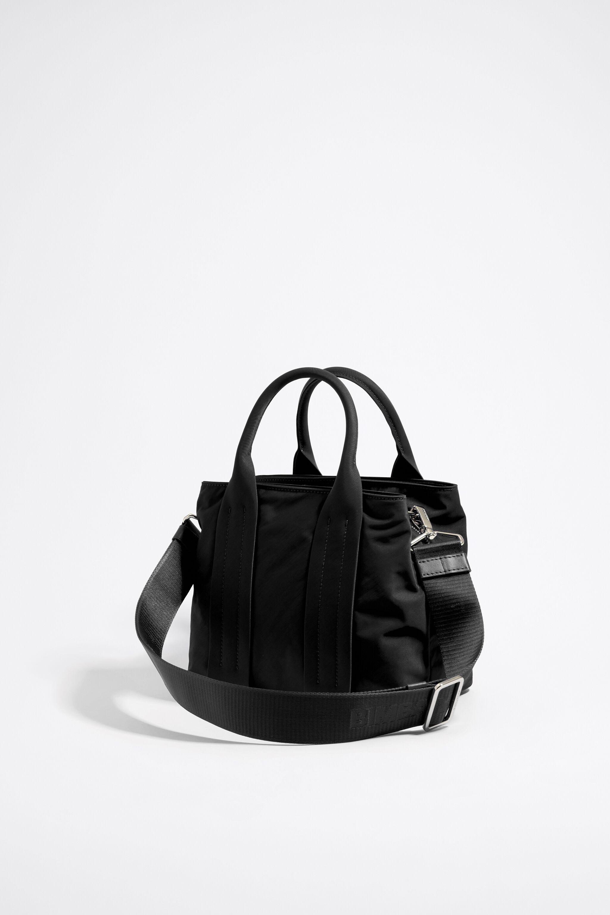 Bolso negro nylon bimba y lola on sale