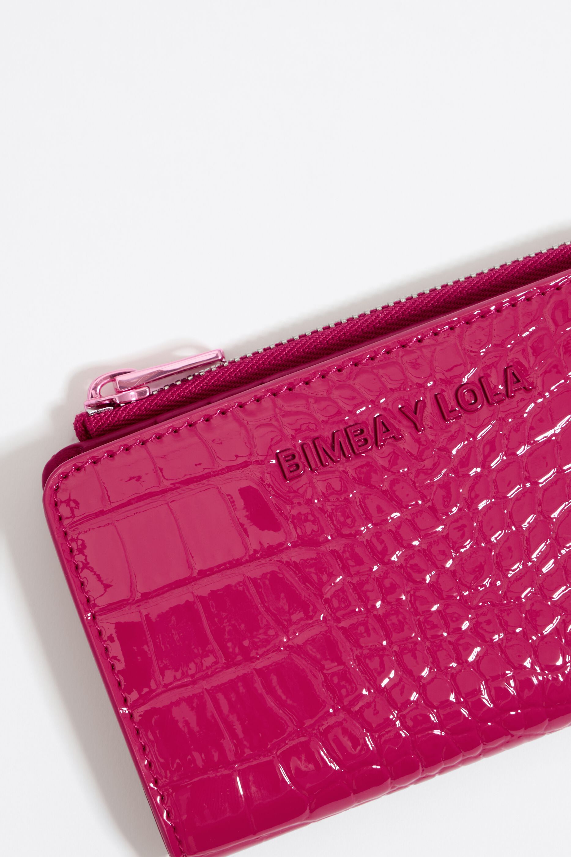Cartera rectangular cocodrilo fucsia
