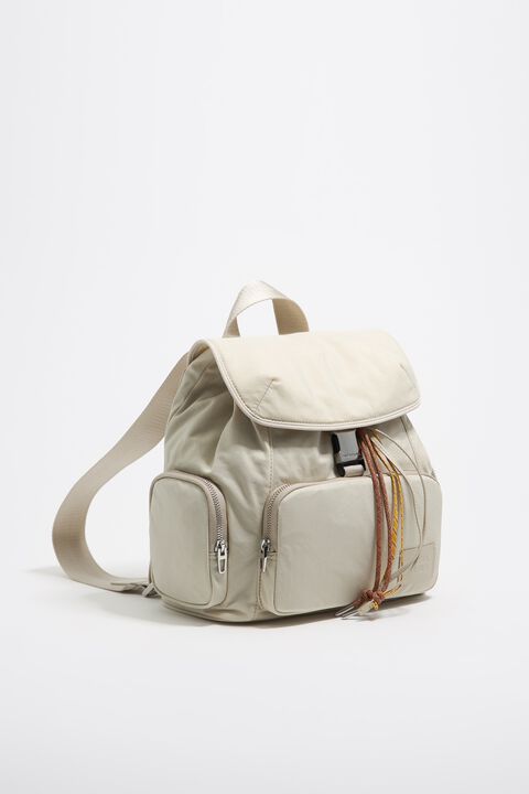 Mochila mediana nylon blanco piedra Mochila mediana nylon blanco piedra