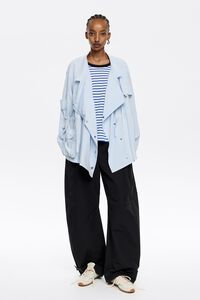 Cazadora cruzada fluida azul claro