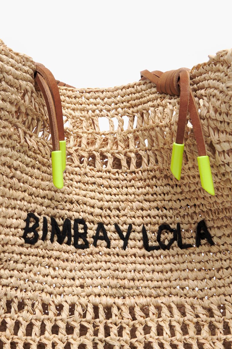 El bolso del verano es de BIMBA Y LOLA (y no es estrictamente un bolso)