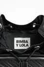 Bolso saca L trenzado negro Bolso saca L trenzado negro