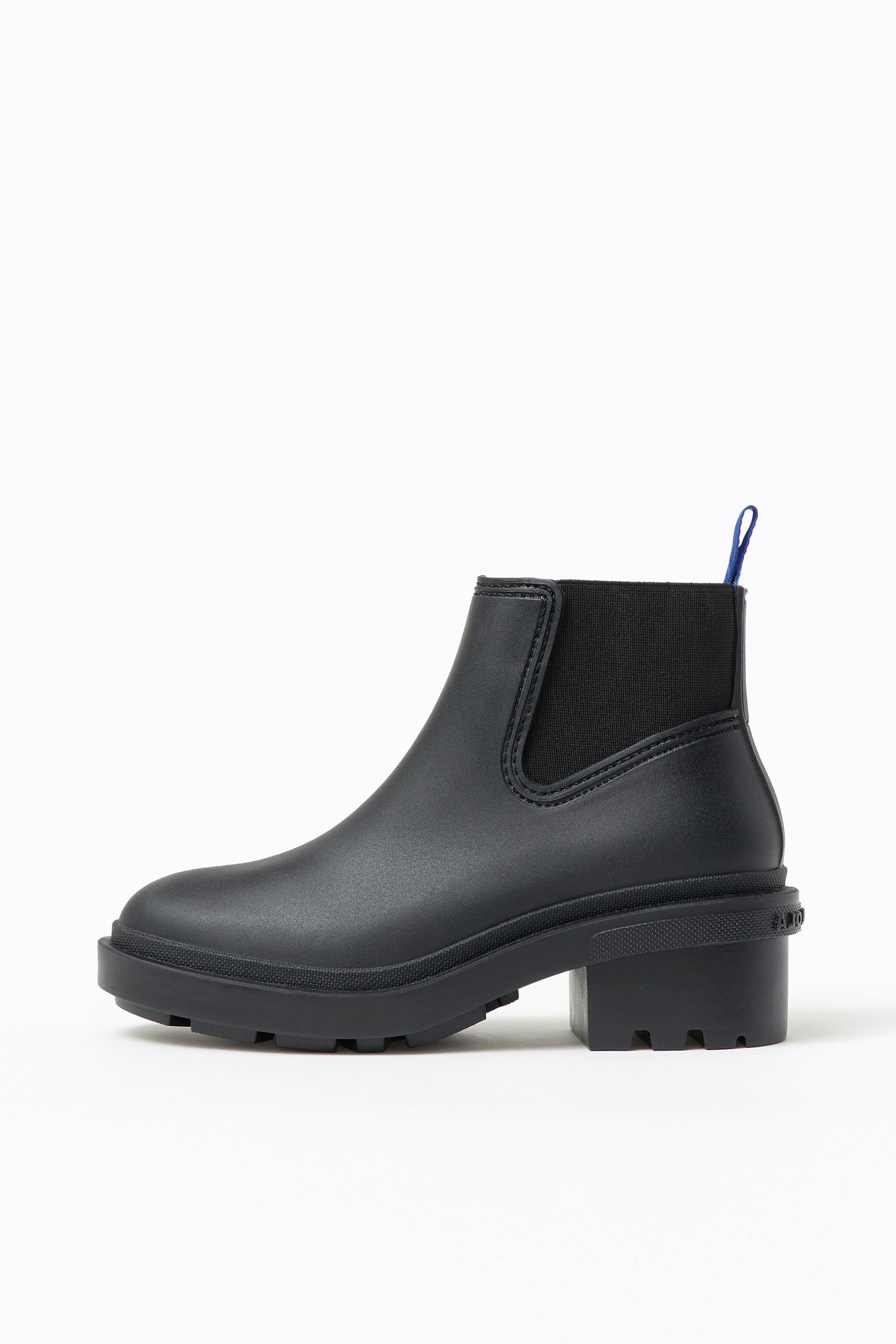 Bota agua negra