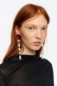 Pendientes perlas y rosa rojos