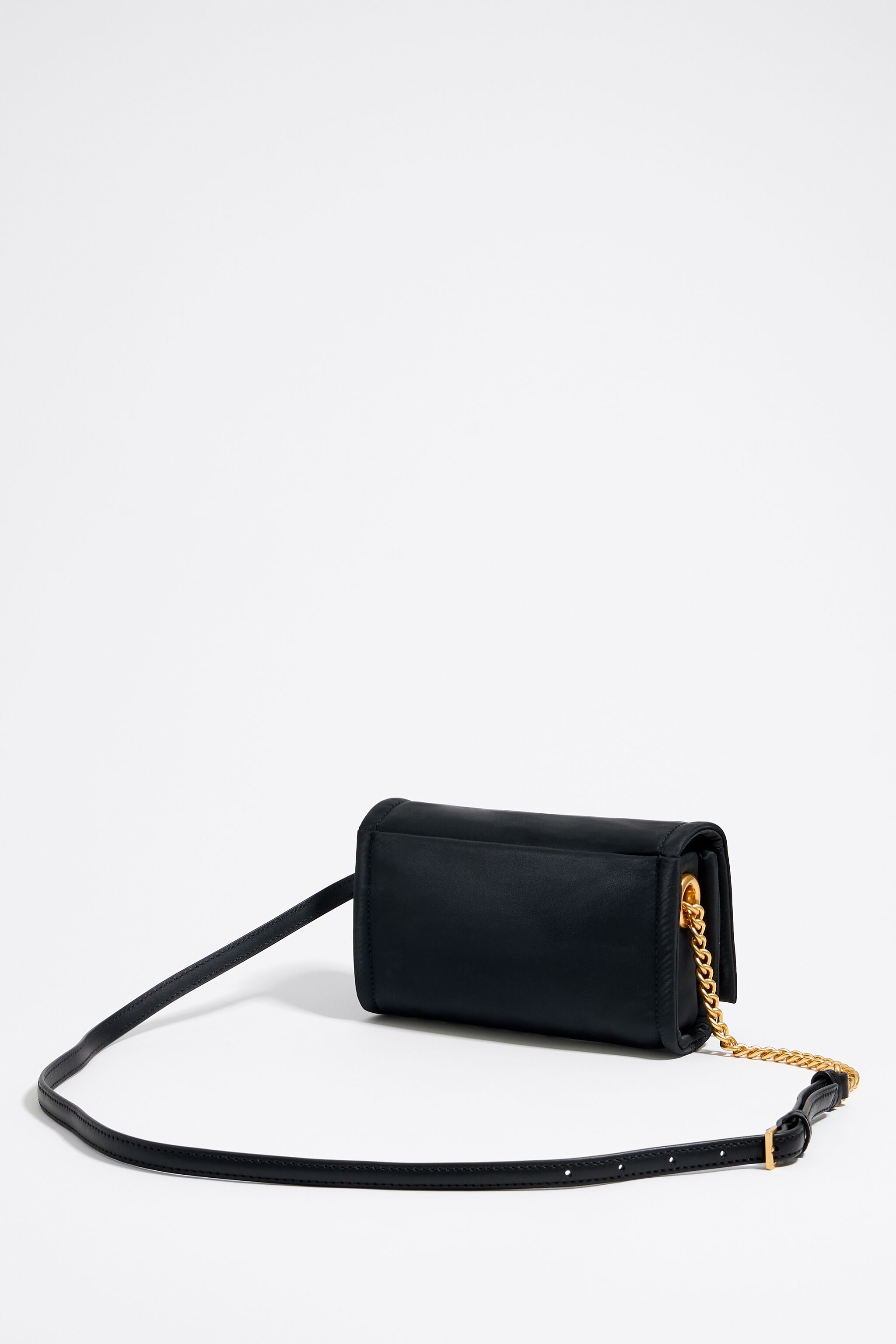 Bolso bandolera con solapa shop