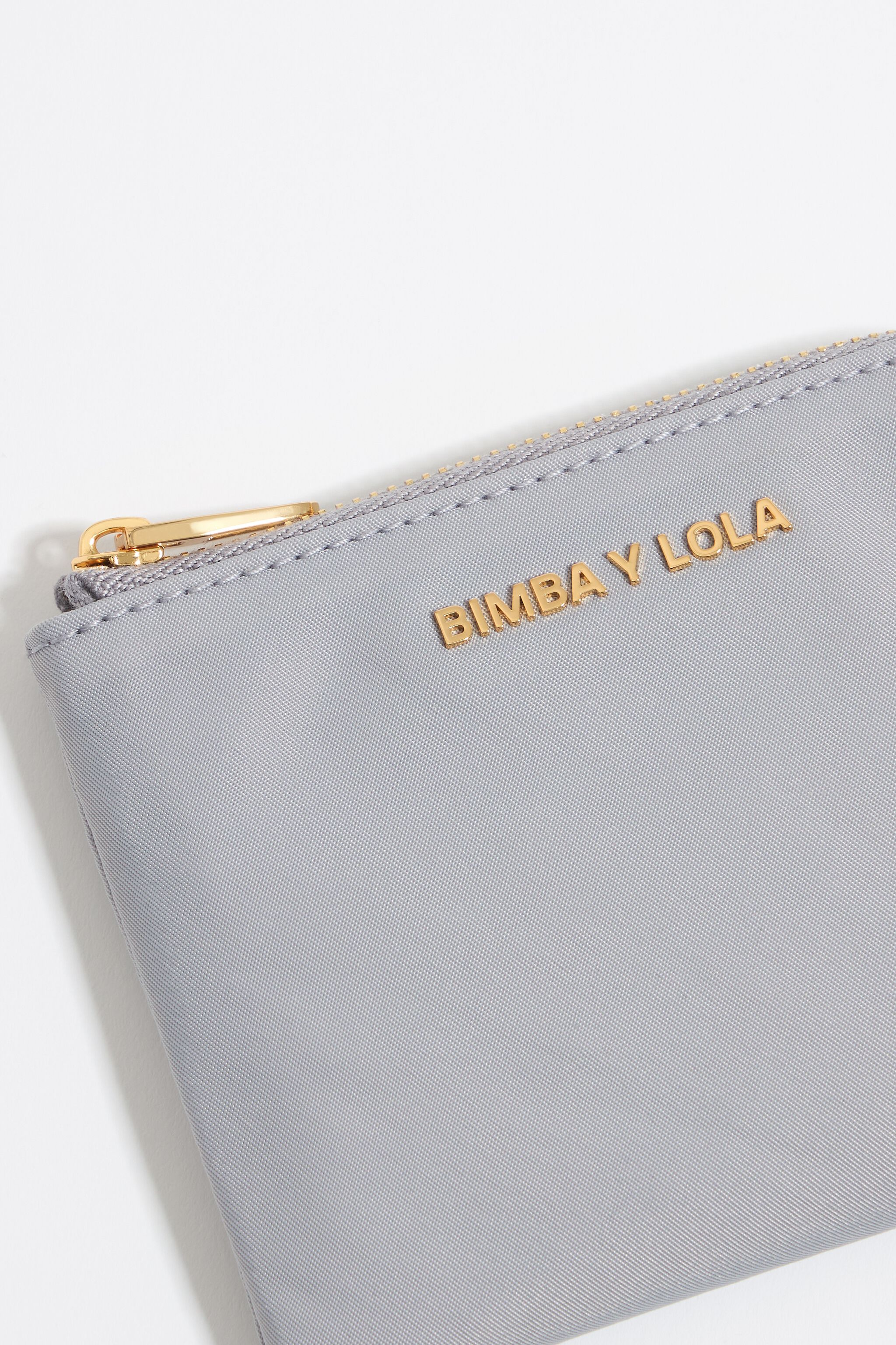 Monedero nylon lila empolvado