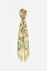 Charm bolso pa&ntilde;uelo Paisley banana