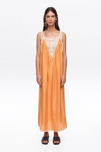 Vestido tirantes encajes seda naranja