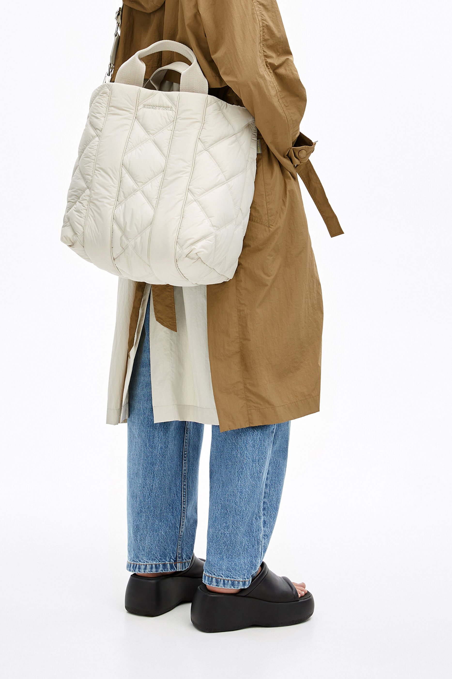 Bolso shopper L acolchado nylon piedra