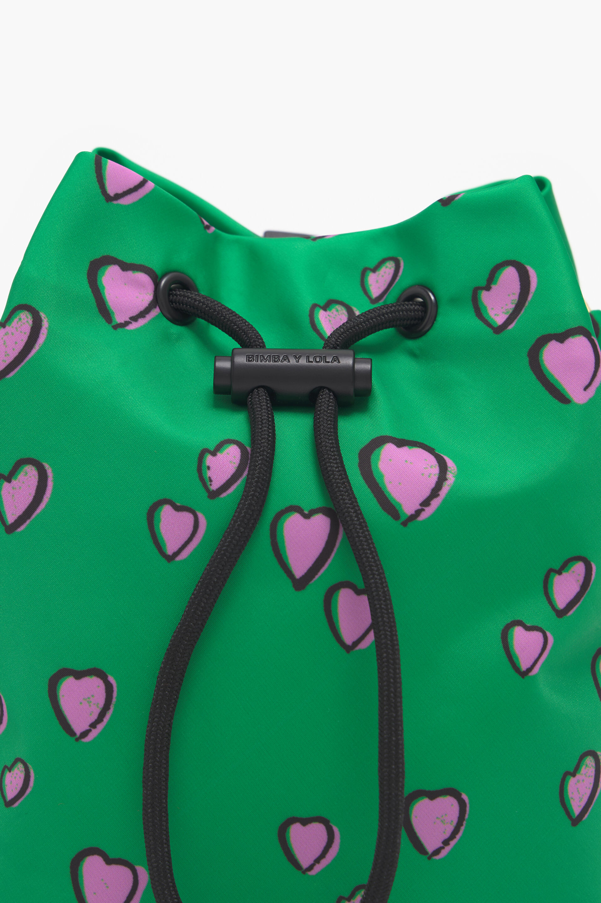 Minibolso saca S print Small Hearts verde