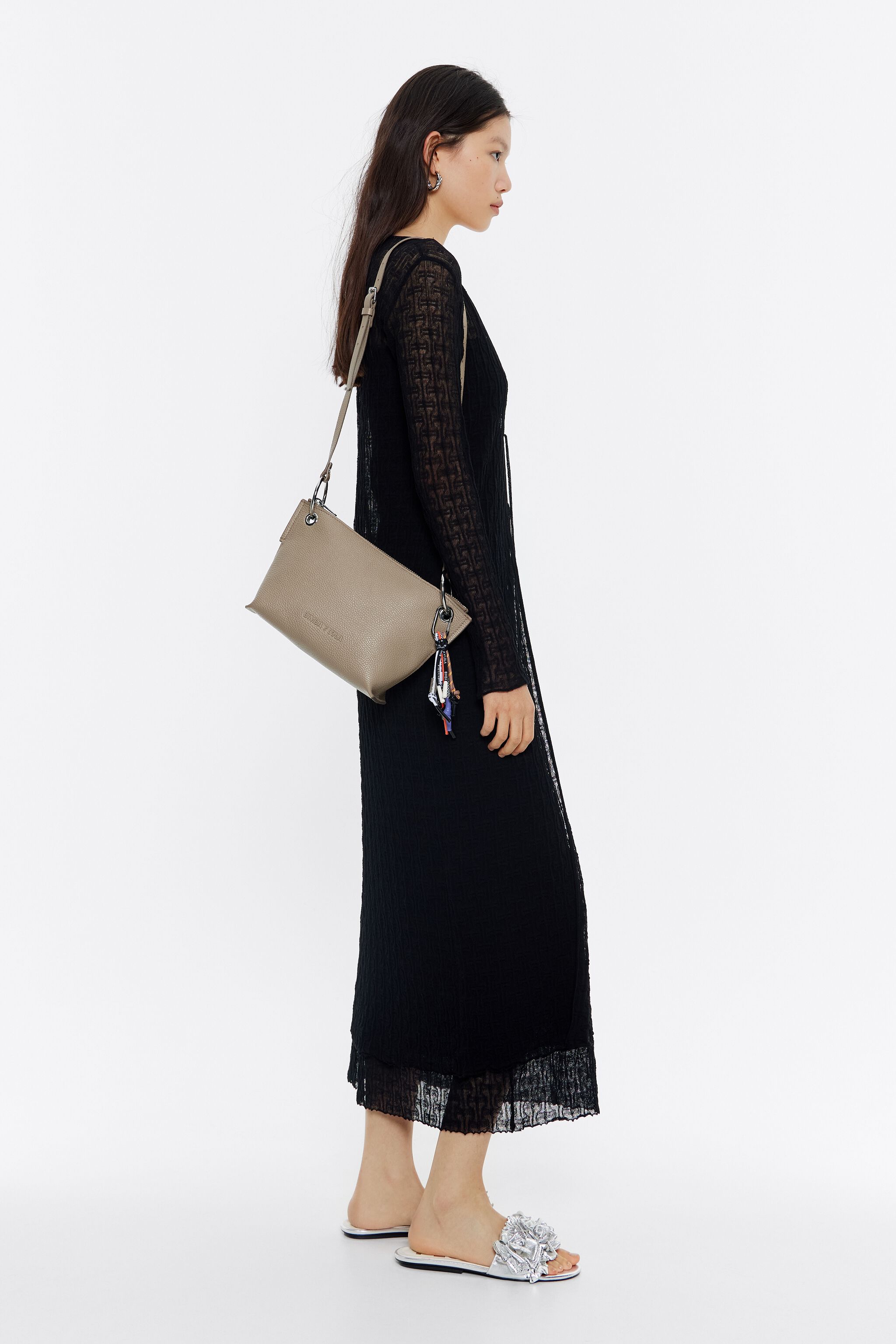 Bolso trapecio mediano piel topo