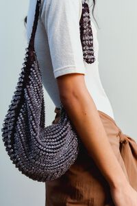 Bolso hombro mediano tejido chocolate