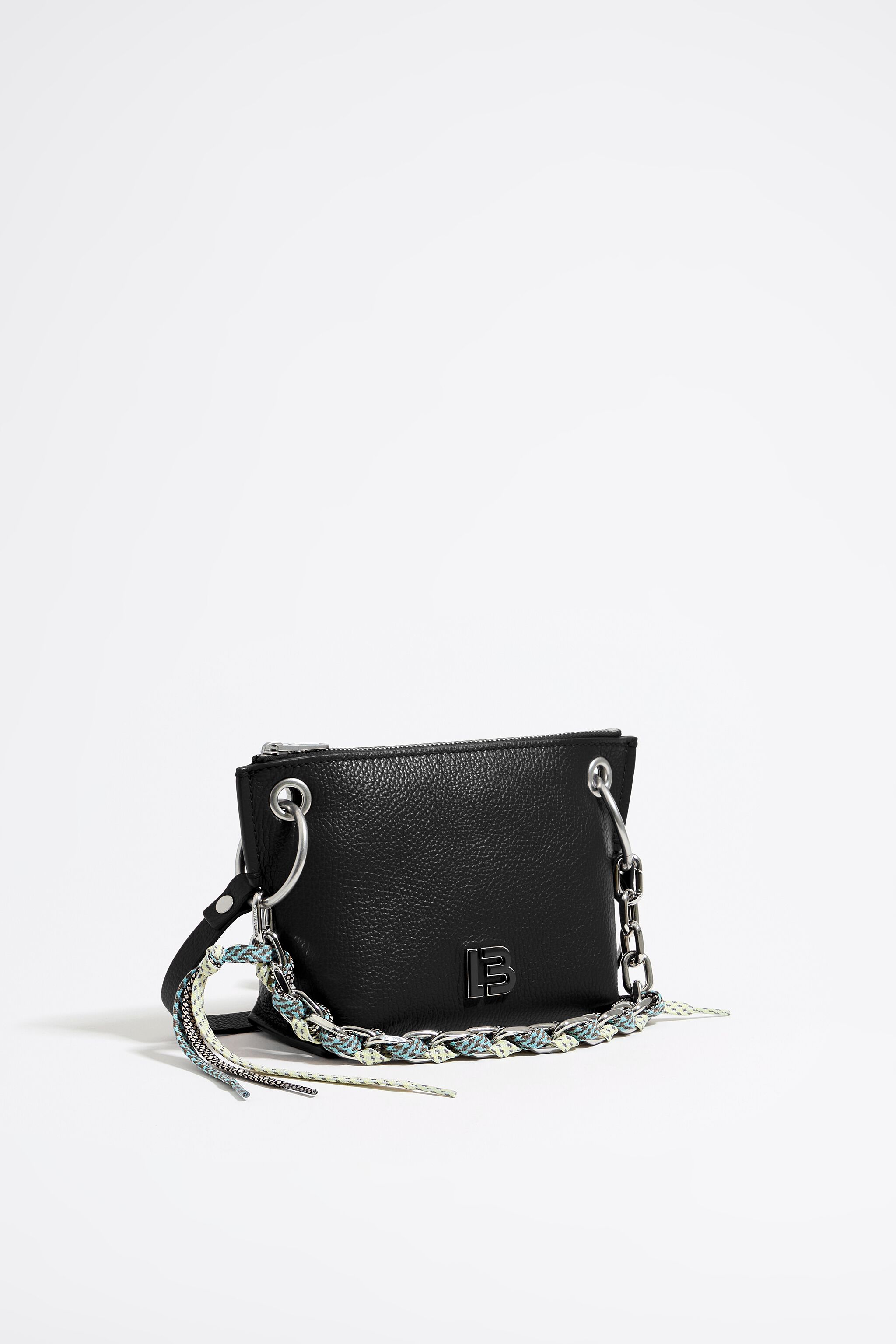 Bolso bandolera trapecio pequeno piel negro