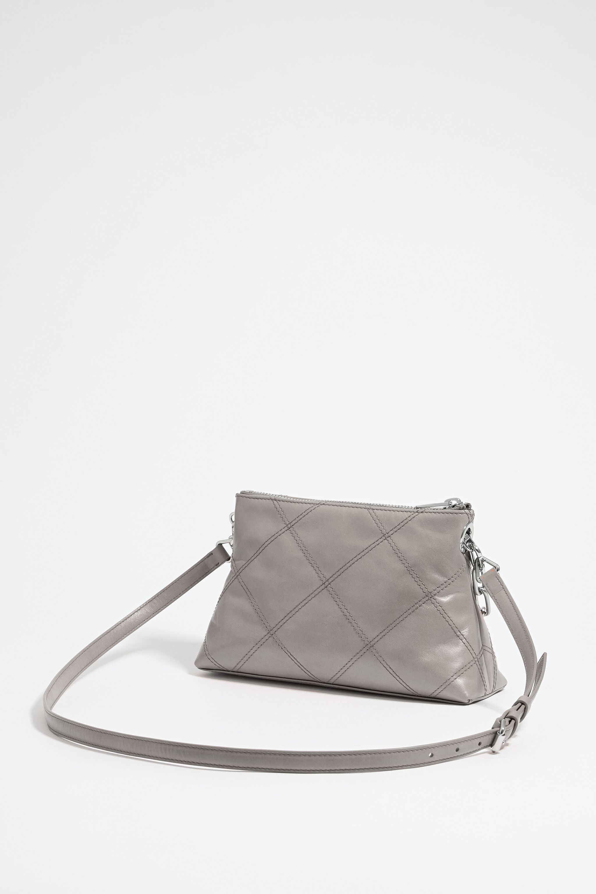 Bolso trapecio pequeno piel gris verdoso