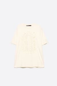 Camiseta logo bordado a tono marfil
