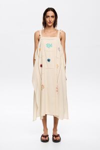 Vestido pañuelo bordados multicolor crema Vestido pañuelo bordados multicolor crema