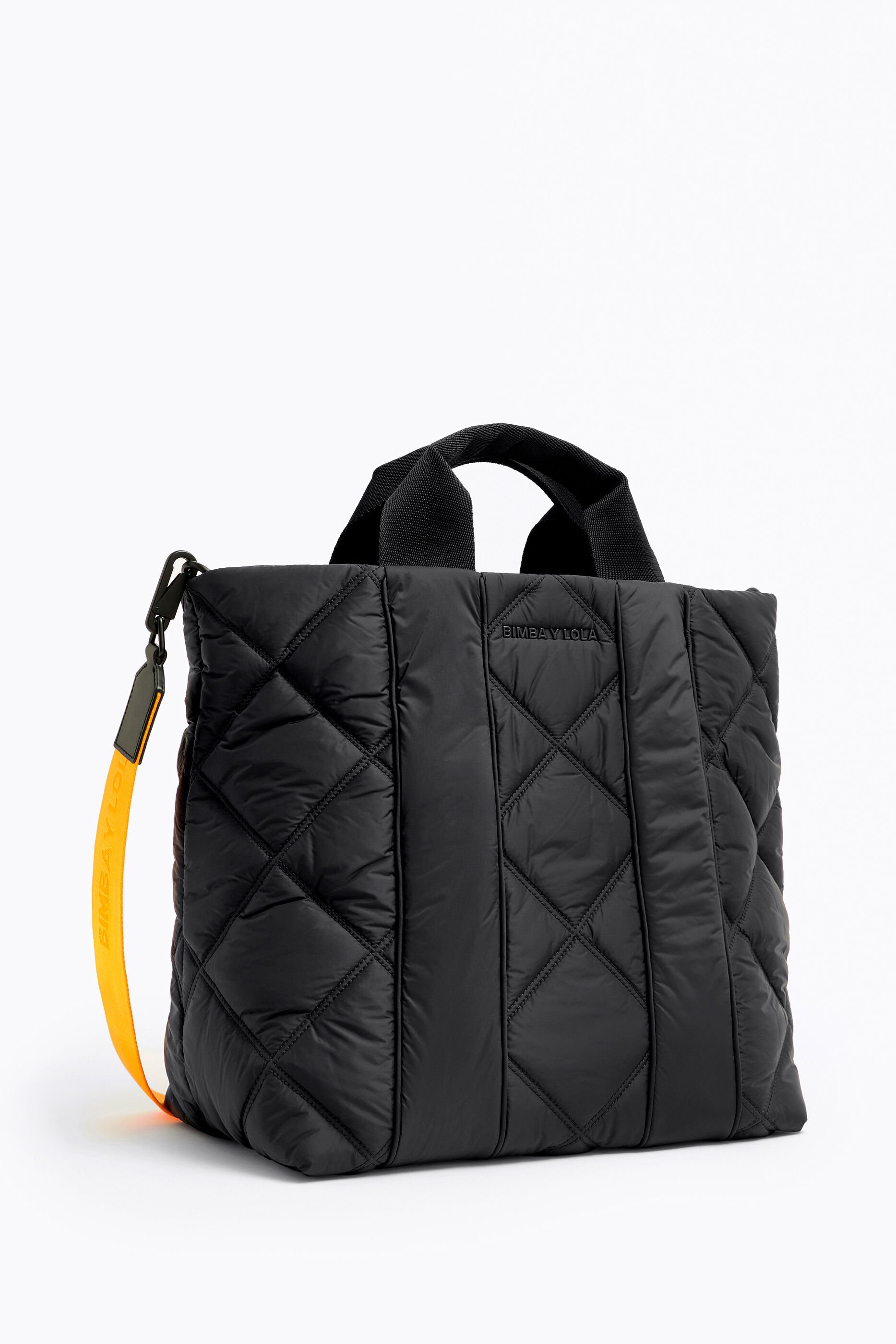 bolso shopper negro acolchado