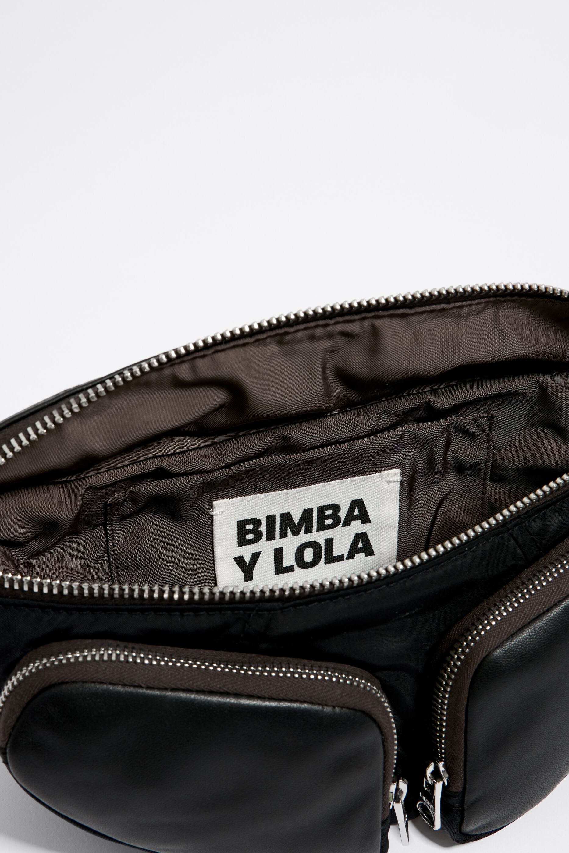 Bolso rinonera Pocket pequeno piel negro