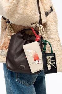 Tarjetero-monedero Fr&iacute;o Peludo piel piedra