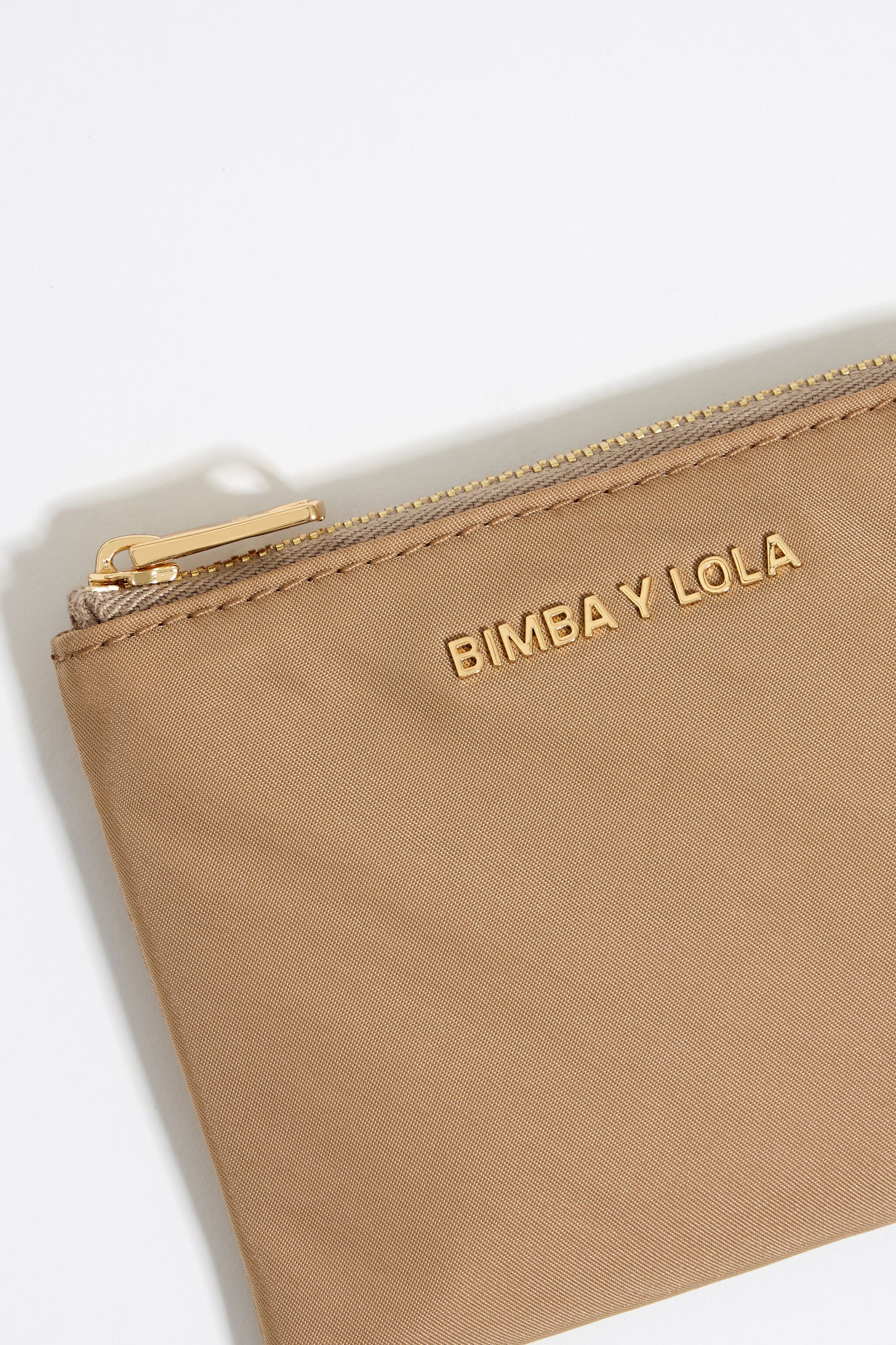Monedero nylon tostado