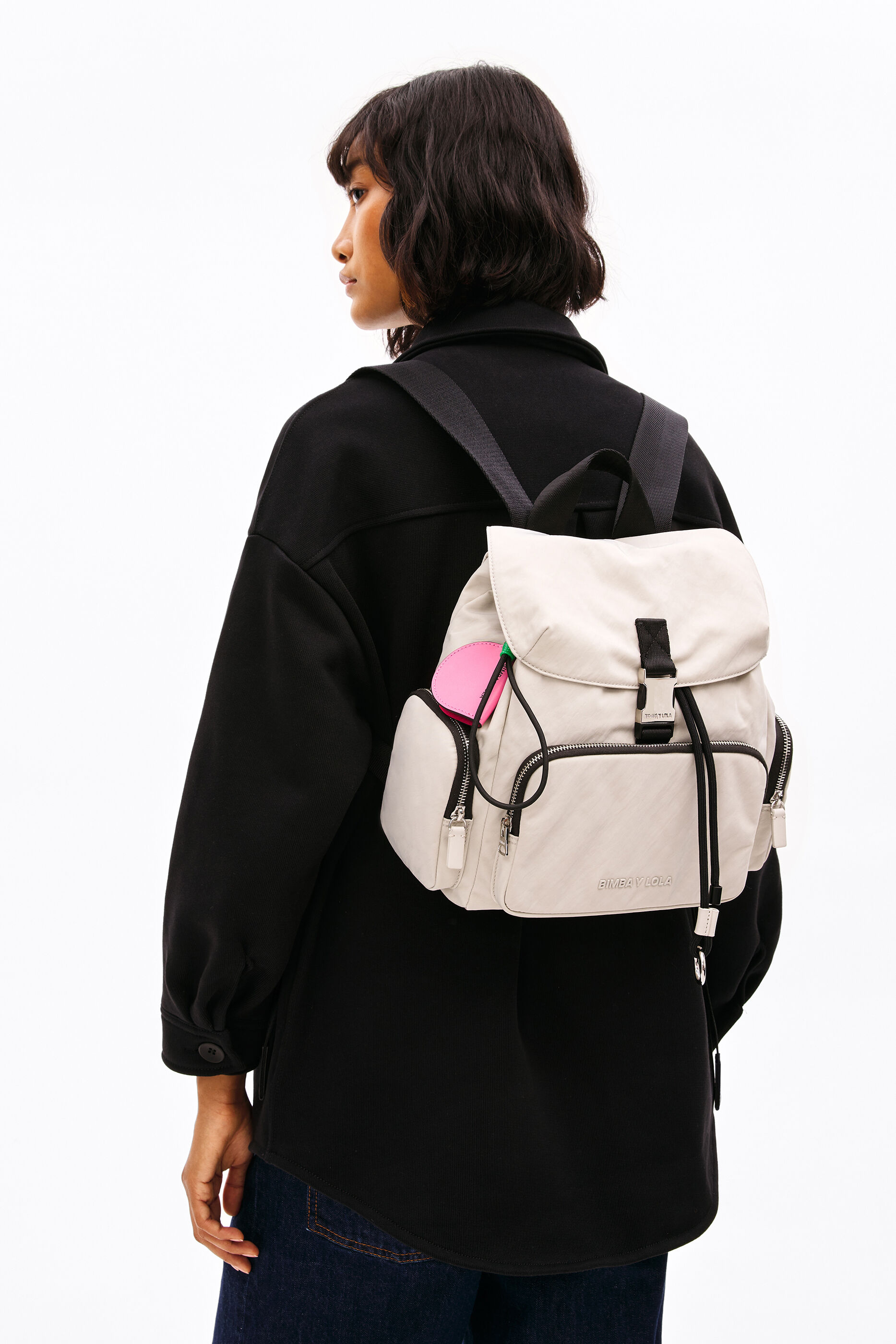 Bananos y mochilas de mujer | BIMBA Y LOLA Otoño Invierno 2022