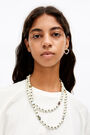Collar largo perlas letras Collar largo perlas letras