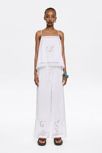Top tirantes bordados blanco