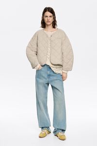 Cazadora acolchada piedra