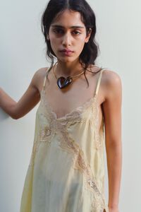 Collar choker coraz&oacute;n resina &aacute;mbar