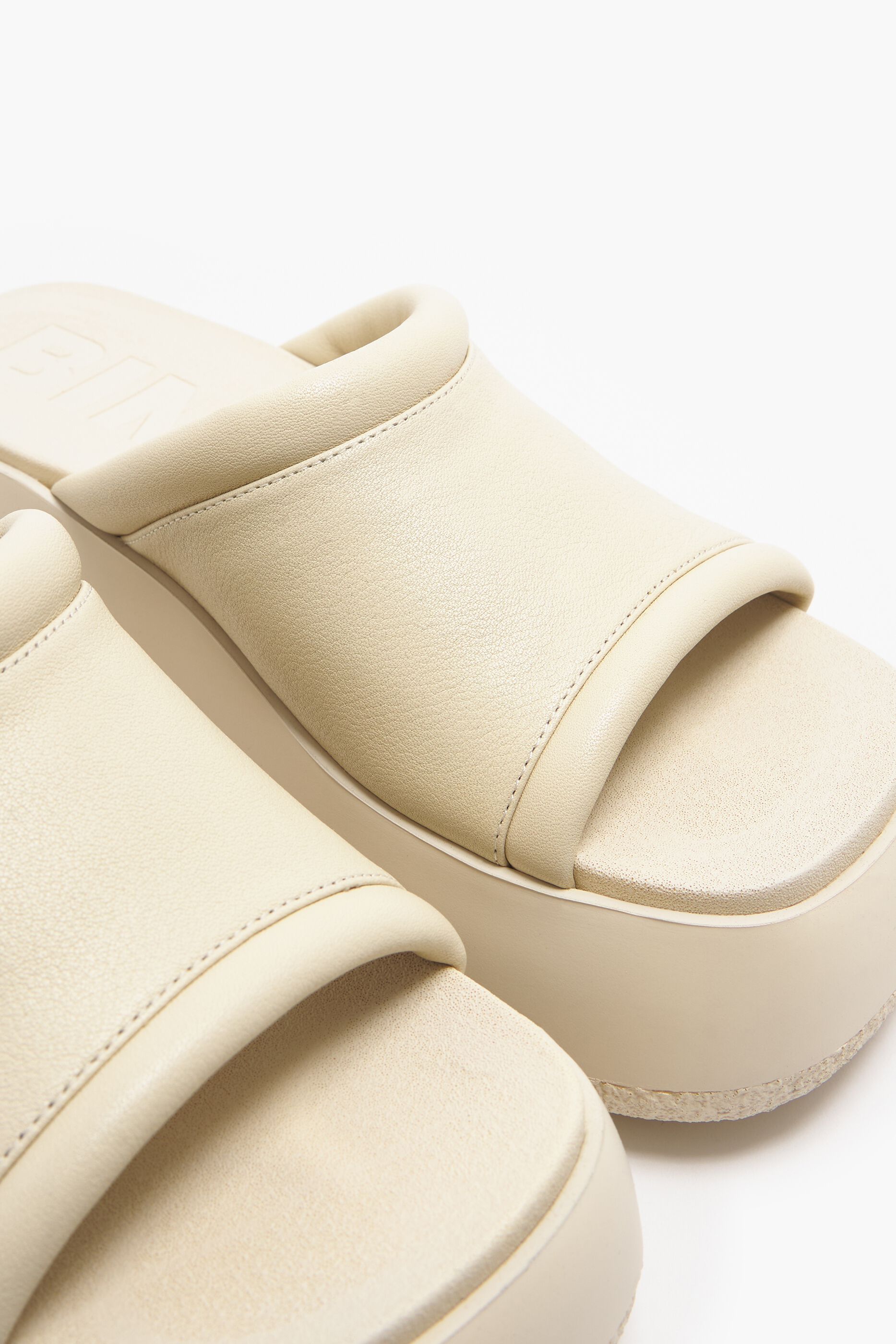 Sandalias bimba y lola 2019 on sale