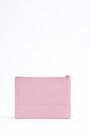 Neceser sobre piel rosa Neceser sobre piel rosa