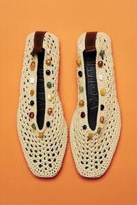 Bailarina crochet y piedras naturales beige