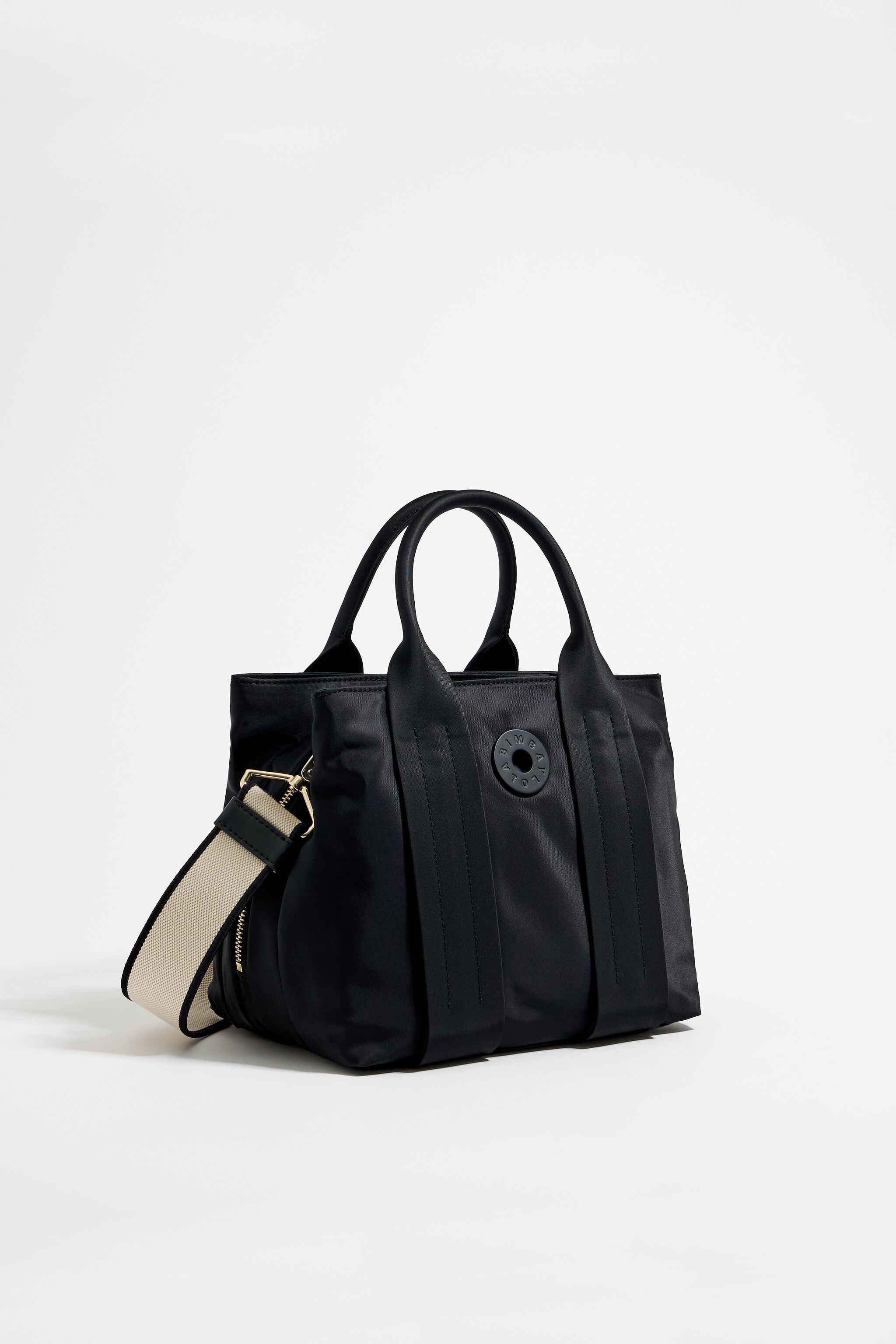 Bolso de mano mediano nylon negro