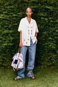 Camisa oversize bordados crema