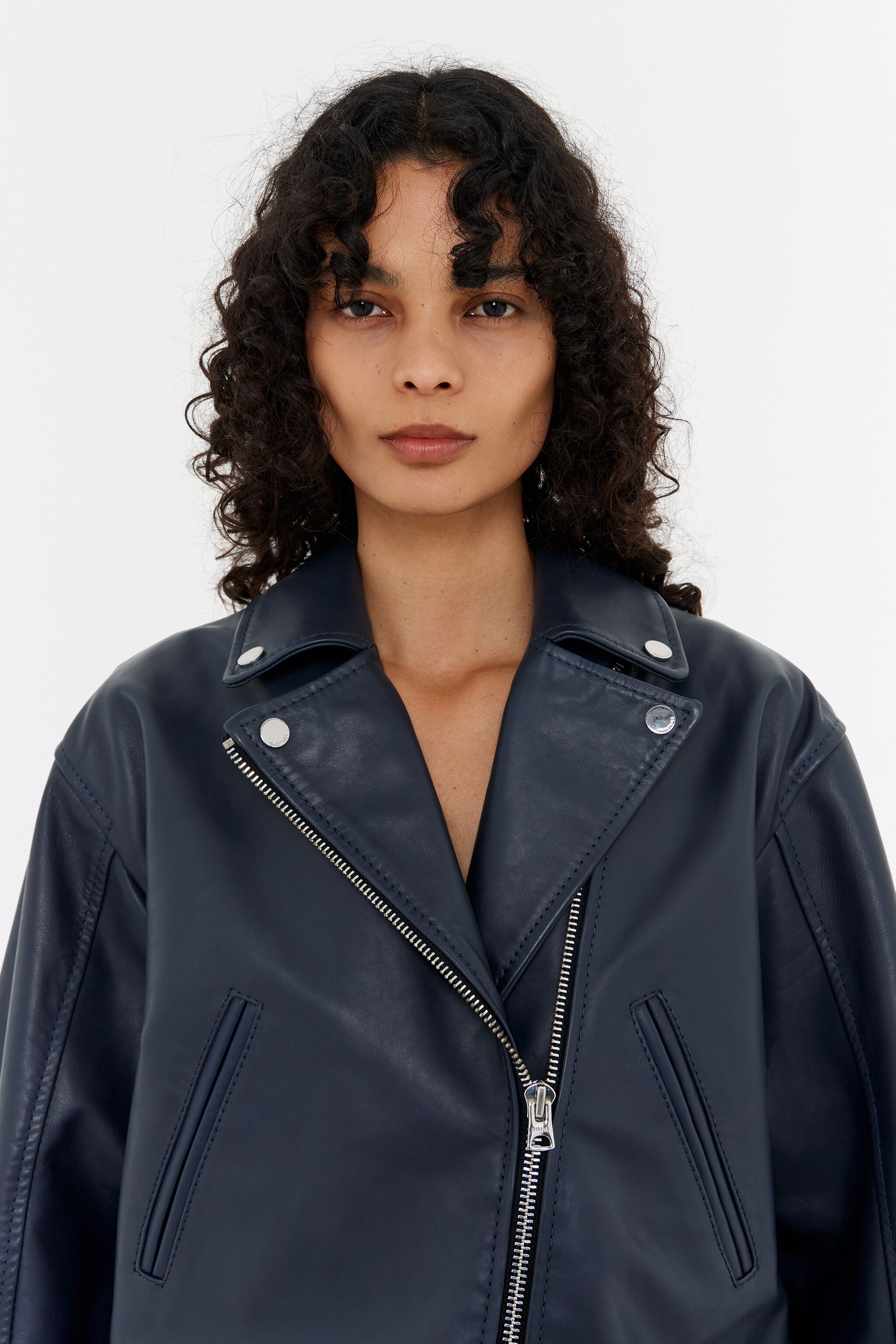 Chaqueta piel azul marino top