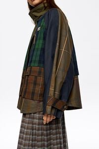 Gabardina corta cuello subido cuadros multicolor marino