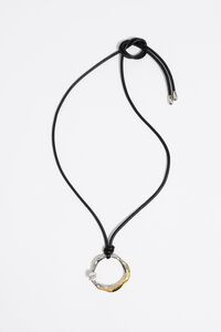 Collar aro textura y cord&oacute;n negro