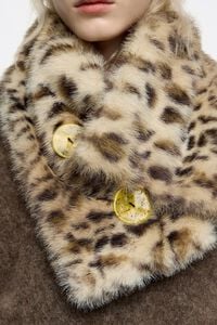 Cuello pelo beige