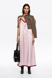 Vestido recto midi mix tejidos rosa