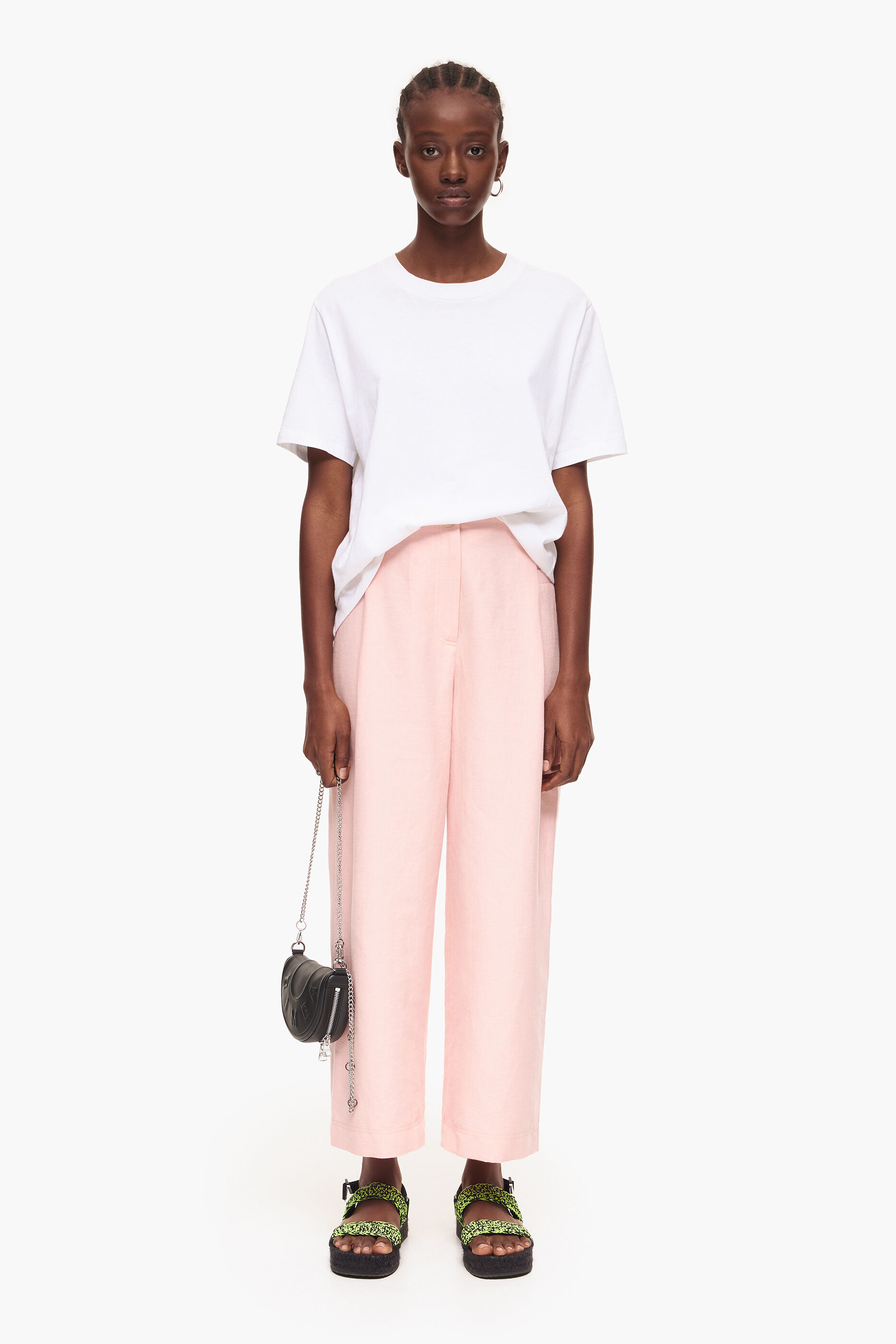 Pantalon rosa claro 2025