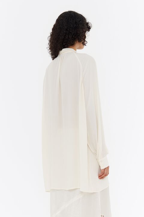 Blusa larga lazada crema Blusa larga lazada crema