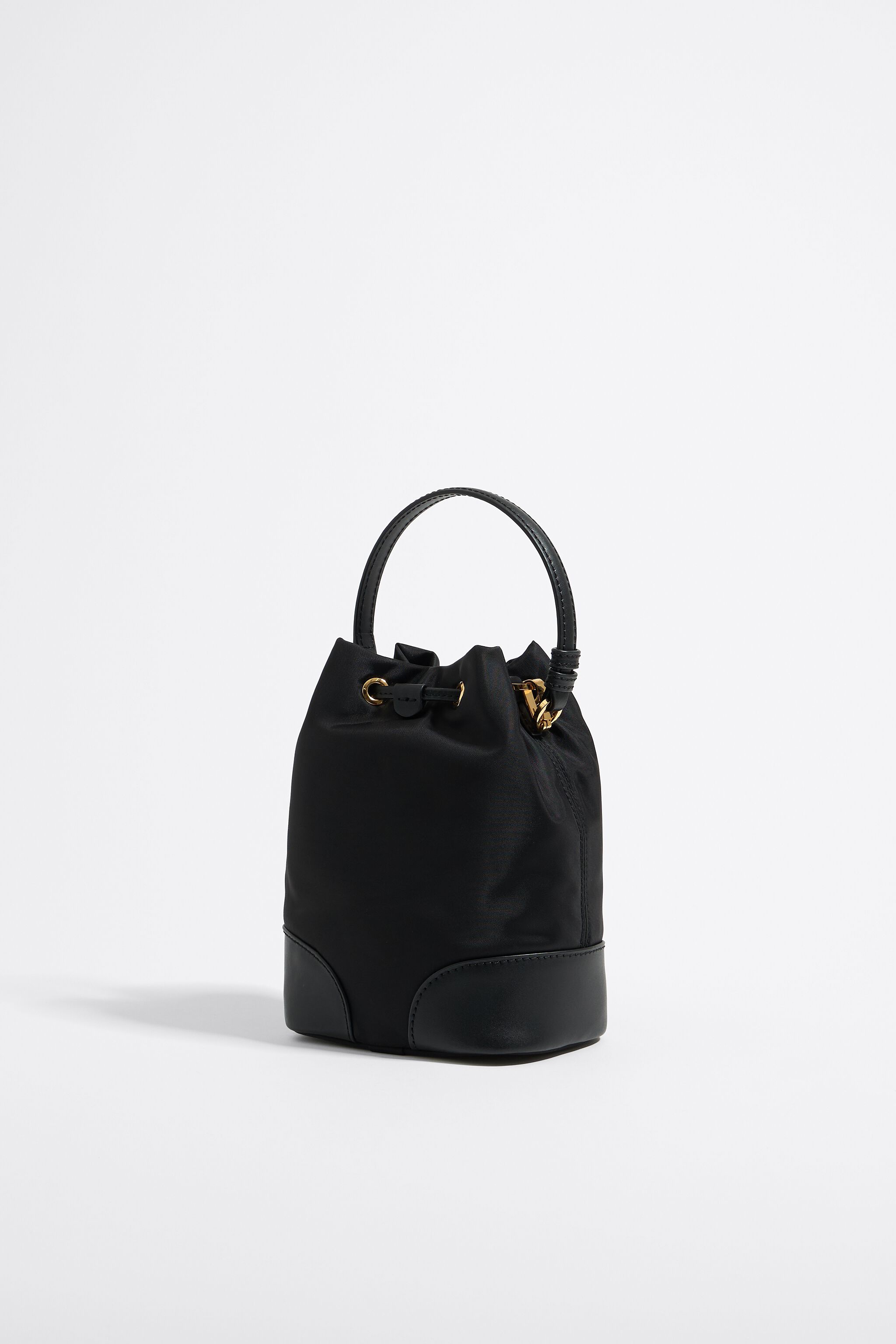 Bolso saca nylon negro