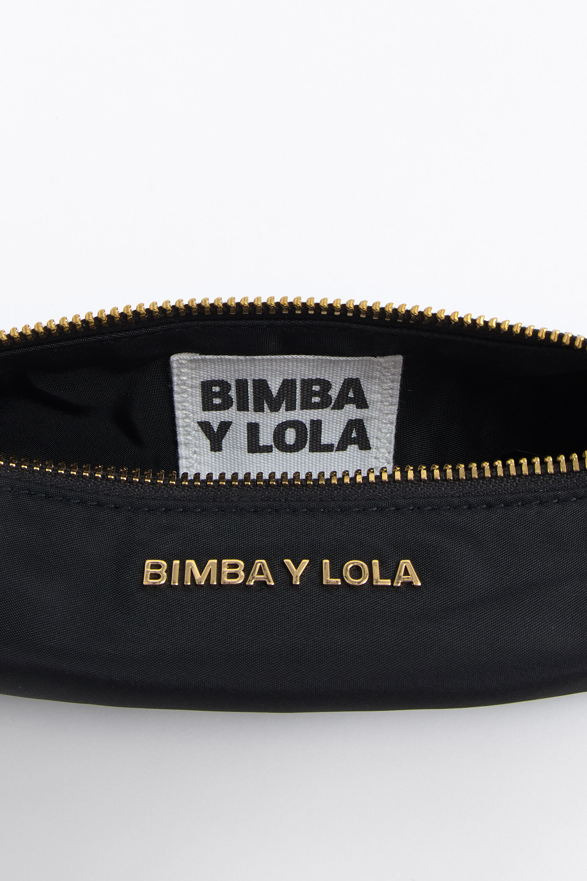 Estuche cilíndrico nylon negro